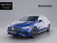 Mercedes A 200, AMG MBUX AMG NIGHT SPUR, Jahr 2023 - Emmendingen