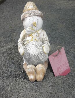Schneemann Mr. Hardy aus Betonwerkstein - Burghaun