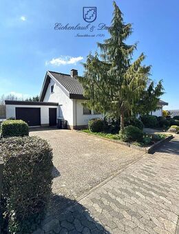 Freistehehendes Einfamilienhaus mit ELW und 2 Garagen in schöner Lage - Riegelsberg