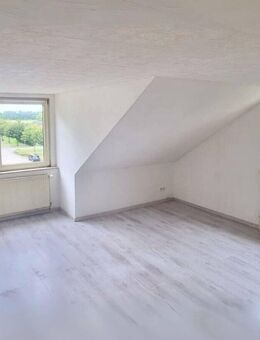 Wohnen mit Weitblick - Lichtdurchflutete 2-Zimmer-Dachgeschosswohnung in Küstennähe - Hage