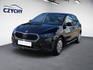 Skoda Fabia, 1.0 Active ACTIVE Winterpaket, Jahr 2023 - Neu Wulmstorf