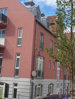 Wunderschöne, geräumige 2-Zimmer-Wohnung im Herzen von Rottenburg zu vermieten. - Rottenburg (Laaber)