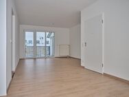 ERSTBEZUG nach SANIERUNG !!! Provisionsfreie 2-Raumwohnung mit Balkon zu vermieten !!! - Flöha