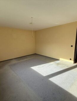 * Erdgeschosswohnung mit Potenzial - ideal für Handwerker oder Kapitalanleger * - Neu Ulm