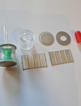 Paar Positionslampen11x10mm Neusilber mit 3V. LED Rot/Grün, Montagesatz - Düsseldorf