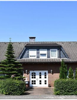 Charmanter Bungalow mit Einliegerwohnung und Doppelgarage in familienfreundlicher Lage von Medebach! - Medebach (Hansestadt)