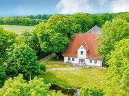 Repräsentativer Landsitz mit Hauskoppel und Stallbereich - Süderdorf