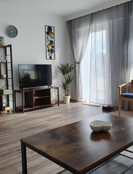 Einfach einziehen. Helle 2 Zi. Wohnung mit Garage - Bad Wildbad