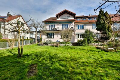 Dreifamilienhaus mit freier Dachgeschosswohnung