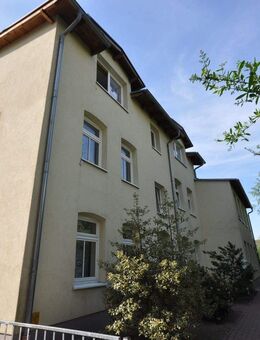 2-Raumwohnung im Dachgeschoss mit Wannenbad - nahe Bahnhof - Stralsund