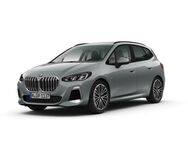 BMW 218 Active Tourer, M SPORT AUTOMATIK LC PROF, Jahr 2023 - Krefeld