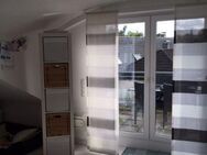 2-Zimmer-Wohnung im DG mit Balkon ideal für Singles oder MAX. 2 Pers. - Dortmund