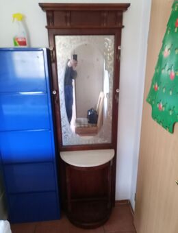 Gadrobe mit Geschliffenen Spiegel und Granitplatte aus den USA - Möhnesee