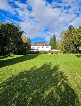 Historisches Herrenhaus mit Parkanlage - Villingen-Schwenningen
