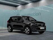 Volvo XC40, Momentum, Jahr 2019 - München