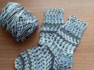 Handgefertigte Stricksocken - Berlin