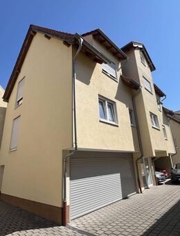 *OHNE PROVISION* Charmante 3-Zi.-Wohnung inkl. 91m² Wohnfl., 2x Stellplatz, Balkon, 2x Abstellraum - Mutterstadt