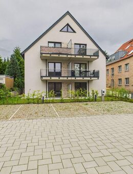 Gehobene 3-Zimmer-Wohnung mit Balkon - Lübeck