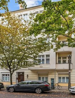 Charmante und vermietete 2-Zimmer-Altbauwohnung im Helmholtzkiez in Berlin - Berlin