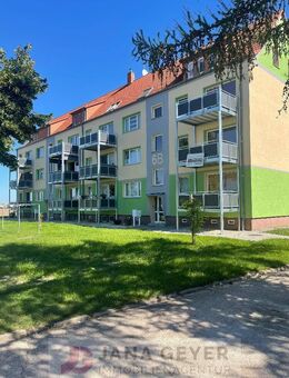 LAUSSIG - OT PRESSEL * 4-ZIMMER-WOHNUNG im ERDGESCHOSS mit TAGESLICHTBAD * SONNIGEM BALKON * kostenfreien PARKPLATZ - Laußig
