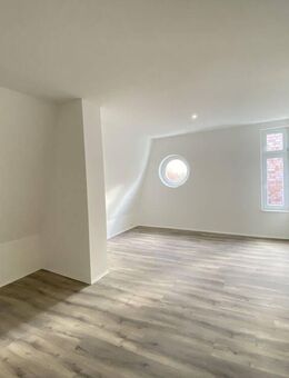 3 Zimmer Altbauwohnung in der Innenstadt nahe Marktplatz in Delmenhorst - Delmenhorst