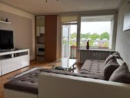 Helle 2-Zimmer-Wohnung mit Einbauküche und zwei Balkonen in ruhiger Lage - Hamburg