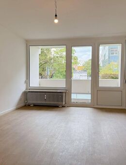*** bezugsfrei *** sanierte 1-Zimmer-Wohnungn in der Nähe vom Olympiapark in Schwabing-West *** - München