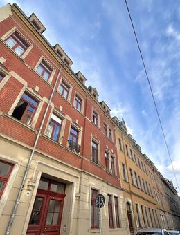 Wohnung mit Balkon I Neue Einbauküche I Tageslichtbad mit Dusche I Abstellraum - Dresden