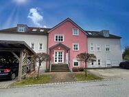 Freie 3-Zimmer-Wohnung mit Balkon und Carport in ruhiger Aussichtslage (Nähe Passau) - Büchlberg