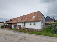 Großes Grundstück mit Altbestand in ruhiger Lage als Bauplatz oder Handwerkerhaus für Selbermacher - Dobel