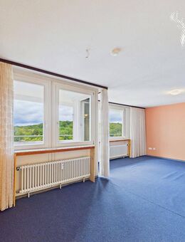 3,5-Zimmer-Wohnung in Sindelfingen - zentrale Lage, Balkon & Garagenstellplatz inklusive - Sindelfingen