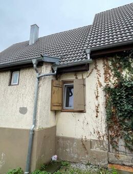 Renovieren Sie dieses solide Bauernhaus in zentraler Lage von Rechberghausen! - Rechberghausen