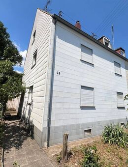 Einfamilienhaus in schönem Wohngebiet in Saarbrücken Güdingen - Saarbrücken