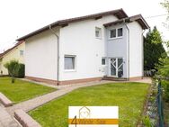 Mehrgenerationenhaus in beliebter Lage von Schwalbach - Schwalbach