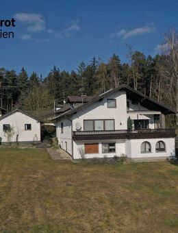 Großzügig und naturnah gelegenes Einfamilienhaus mit Einliegerwohnung auf 2.400 m² in Dieterburg - Dietersburg
