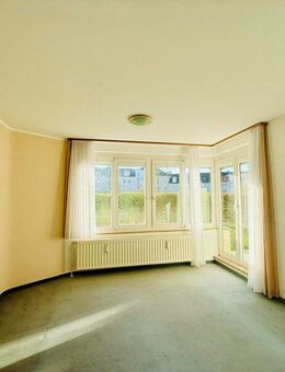 Lichtdurchflutete 3-Zimmer-Wohnung mit Terrasse und privater Grünfläche in Potsdam - Potsdam