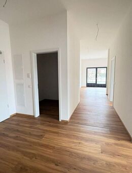 GROßZÜGIGE 4 ZIMMER WOHNUNG IN ATTRAKTIVER LAGE - Straubing