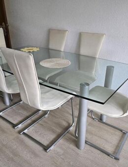 Esstisch mit 6 Stühle zum Verkaufen - Hamburg