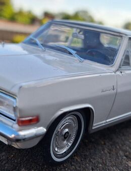 KONVOLUT--Modellauto 1:24 -OPEL--Opel GT--Commodore--Manta--Corsa--Diplomat--Record--Omega-- VB - Meckenheim