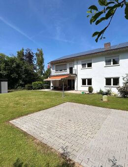 Attraktives Mehrfamilienhaus mit Büro und Laden - Vilseck