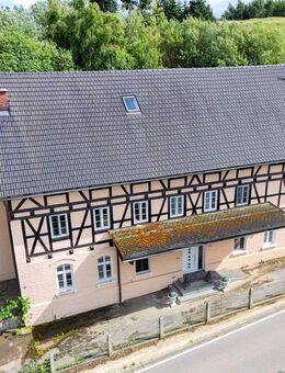 Mehrgenarationenhaus / Ferienhaus / Seminarhaus Renoviert mit 3 Wohnungen / 686m² Wohfläche / Aufzug - Au (Hallertau)