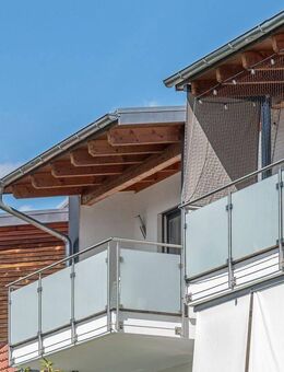 PROVISIONSFREI* - 2-Zimmer-Dach-ETW mit Südwestbalkon, Einbauküche und Außenstellplatz in Wörth/Isar - Wörth (Isar)