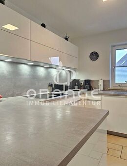 *** Modernisierte DHH mit Garten, 5 Zimmern, EBK & Doppelgarage - hochwertig & einzugsbereit! *** - Abensberg