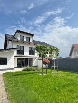 Hochwertige Doppelhaushälfte mit Garten und Garage - Rheinbach