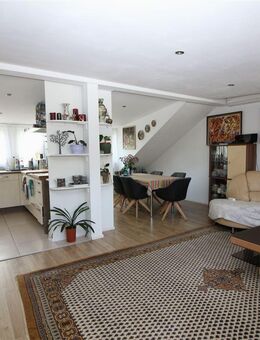 Modernes Wohnen über den Dächern - 4 Zimmer & Balkon inklusive - Stuttgart