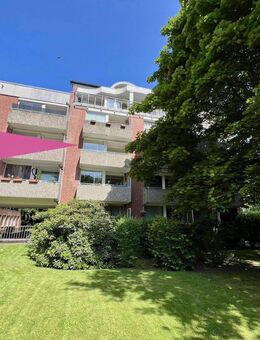 Lichtdurchflutete, neu renovierte Zwei-Zimmerwohnung mit Balkon und Außenstellplatz zu verkaufen - Hamburg