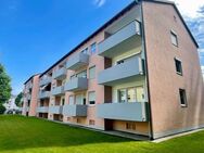 Renovierungsbedürfige 2 ZKB Hochpaterre-Wohnung in Neusäß - Neusäß