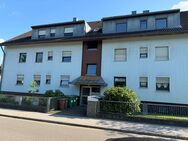 Schöne gepflegte 3 Zimmer DG Wohnung mit Balkon und Garage - Rednitzhembach