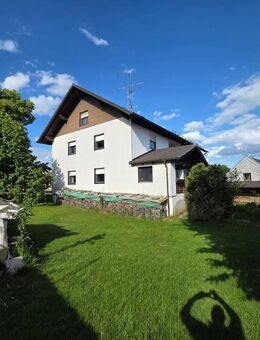 Charmantes Zweifamilienhaus mit großem Garten und Ausbaupotenzial Schweitenkirchen! - Schweitenkirchen