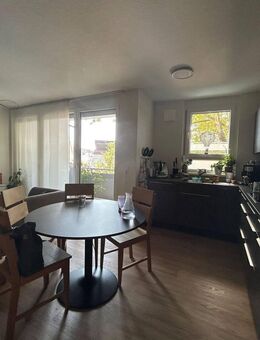 Geräumige 4-Zimmer-Wohnung mit Balkon in Weil am Rhein - Weil (Rhein)
